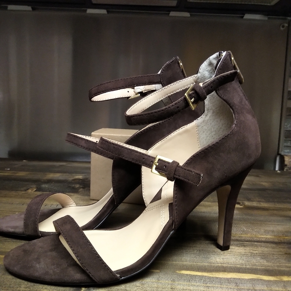 Adrienne Vittadini shoes